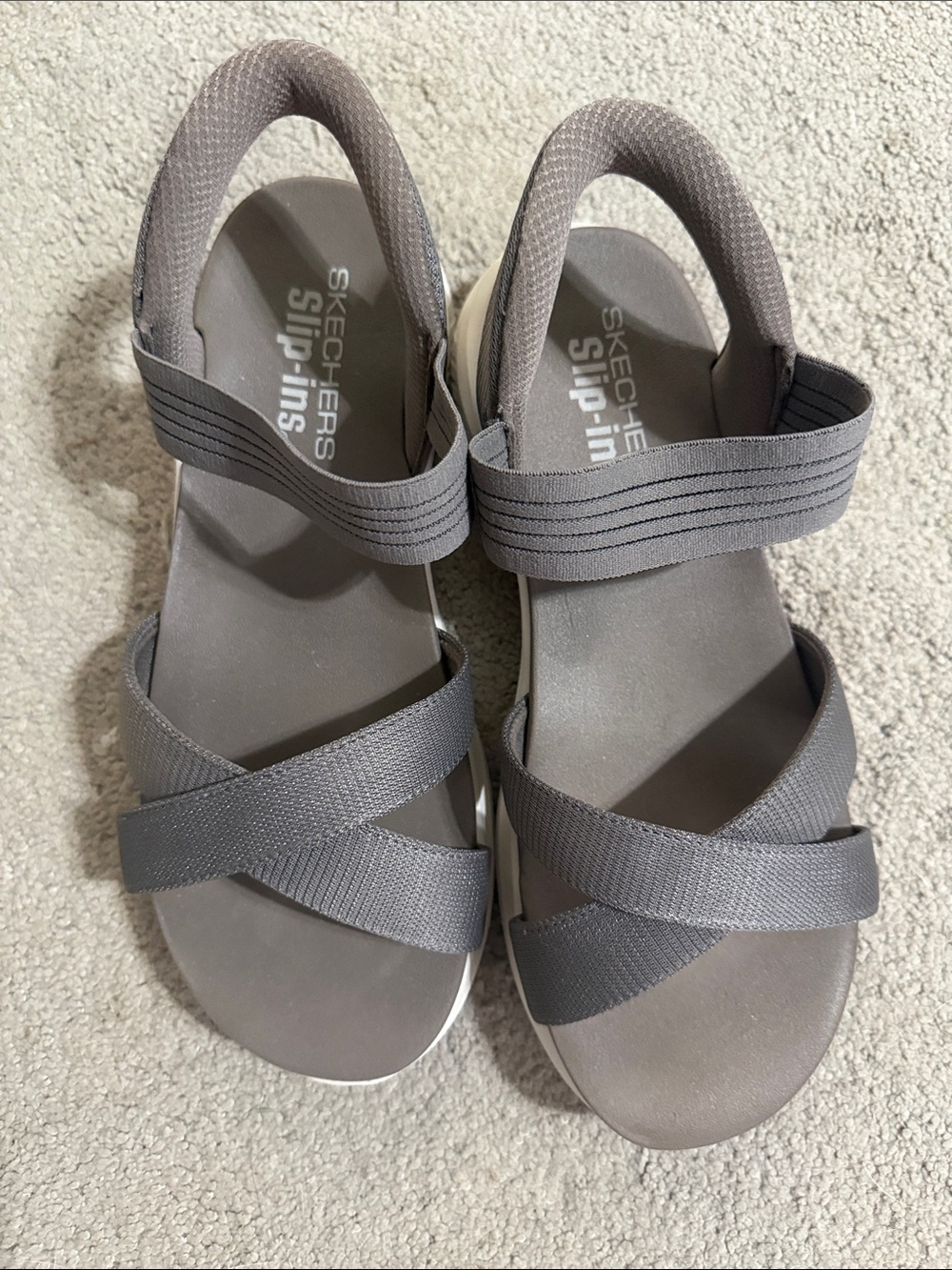 Skechers Women’s Gray Strappy Sport Sandals 10 wide